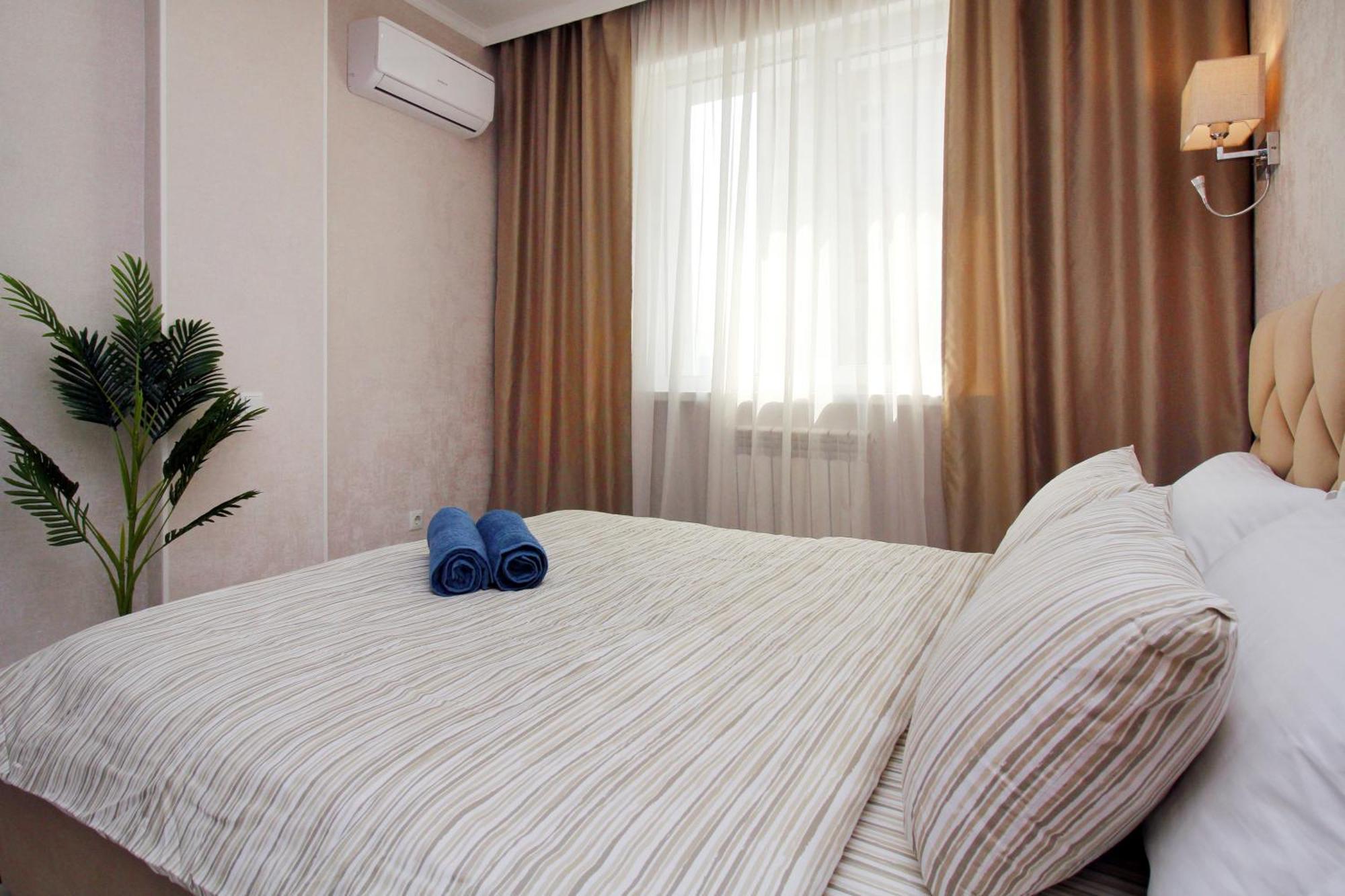 Almaty Cozy Apart Hotel מראה חיצוני תמונה